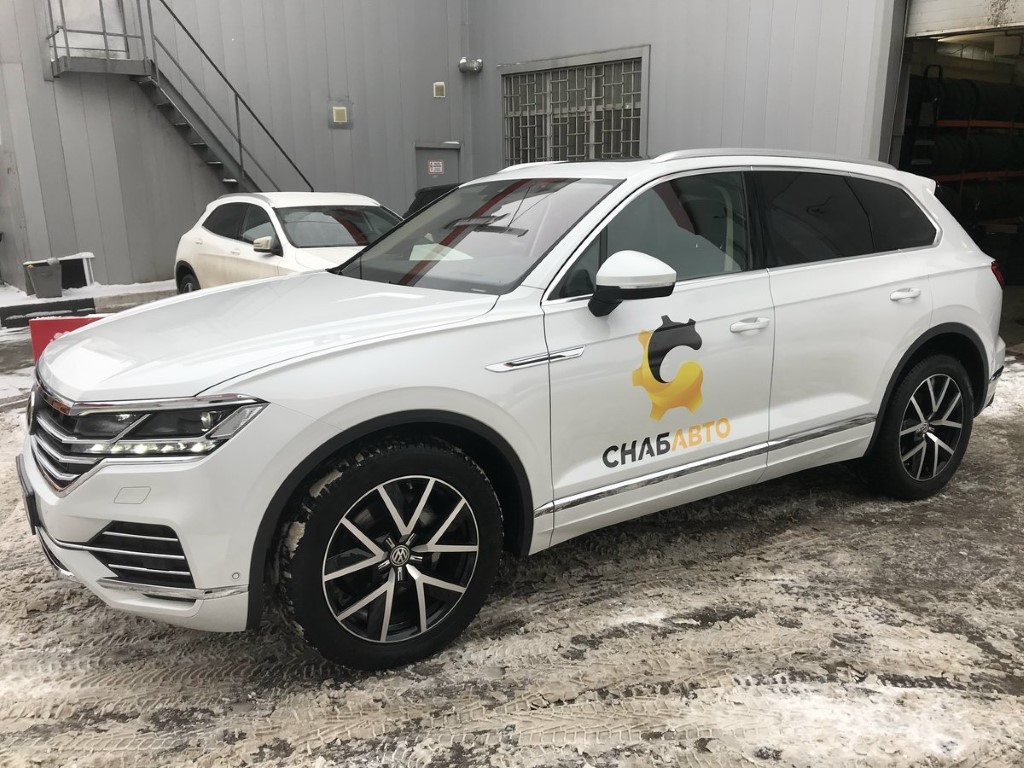 Брендирование автопарка компании_4